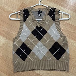 cropped sweater vest